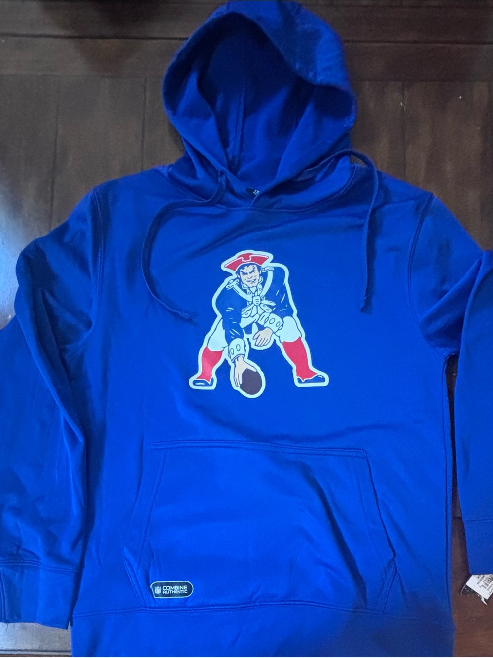 New England Patriots Throwback Logo Hoodie Adult Medium NWT